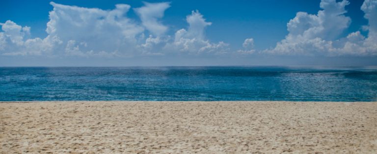 Slapen aan het Scheveningse strand