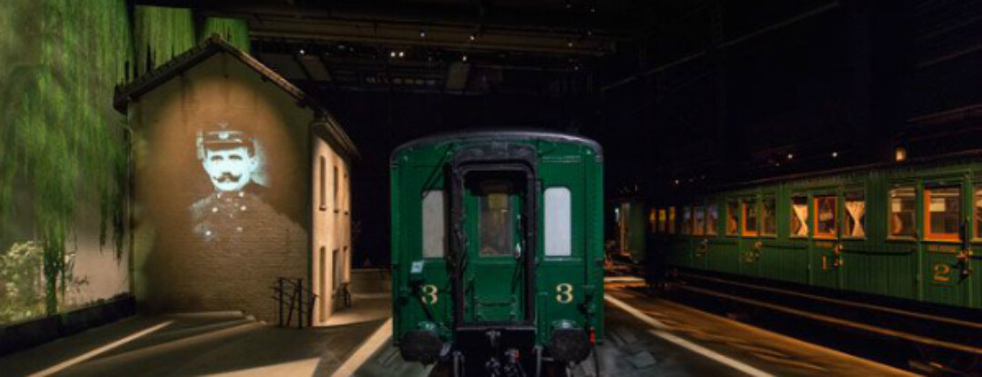 Uniformen, fluitjes en oude stoomlocomotieven