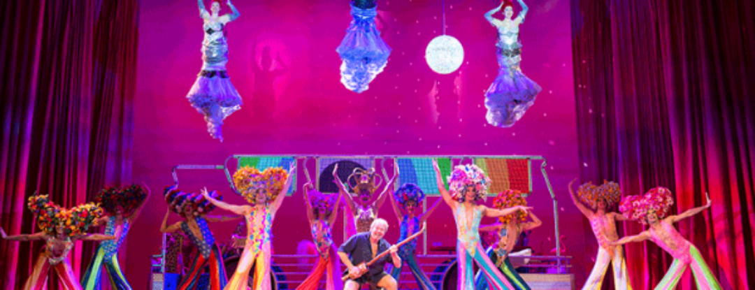 Priscilla geeft een bont musicalfeest