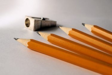 pencils-1238810_1920