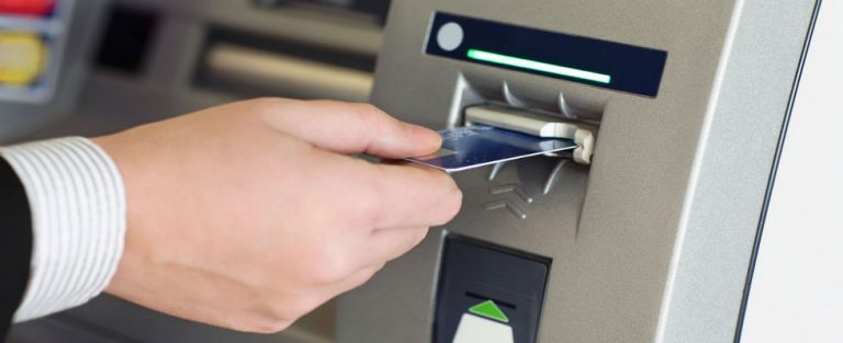 Steeds meer pinautomaten verdwijnen