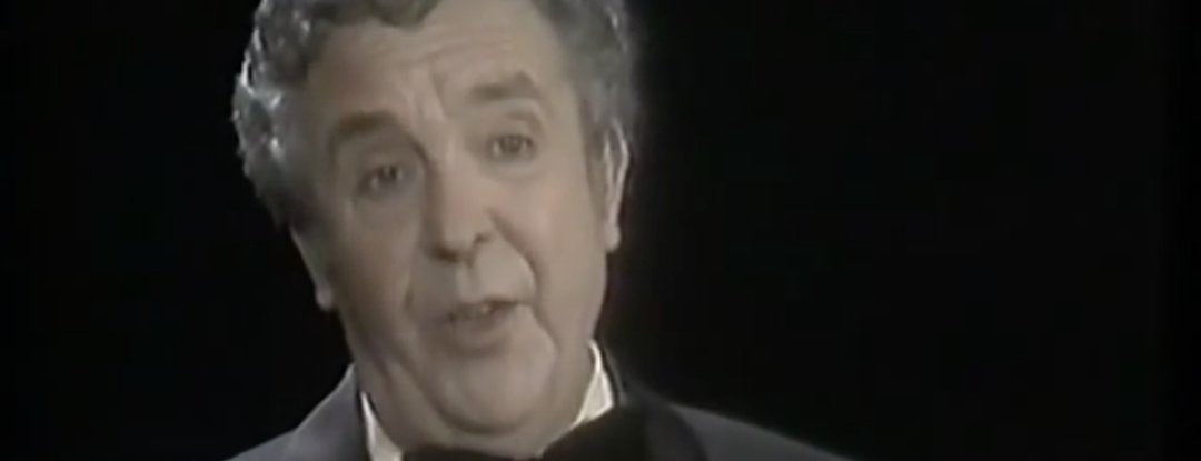 Zo’n oudejaarsconference van Wim Kan (1973) is verrassend actueel
