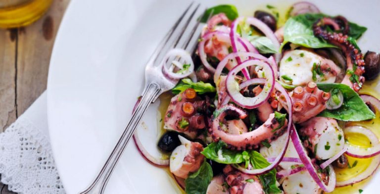 Salade van gestoofde octopus
