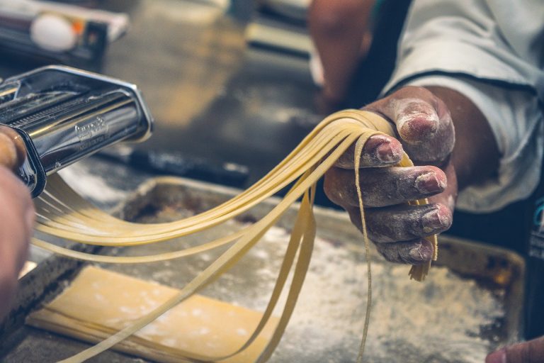 Op cursus bij de schattige pastagrannies uit Italië