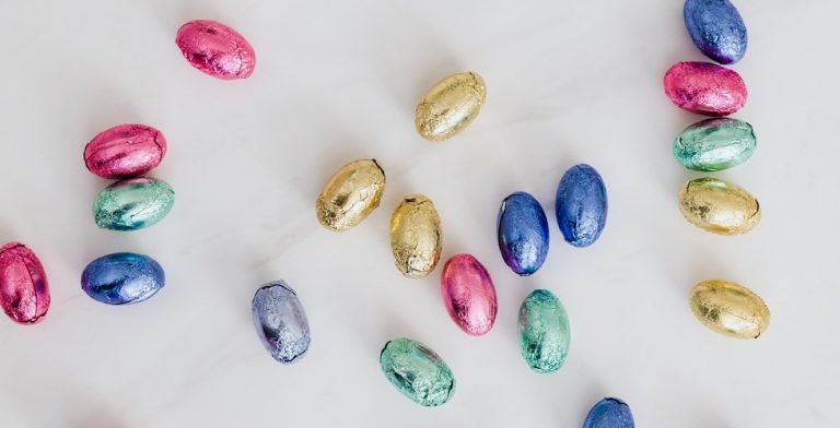 Waarom eten we rondom Pasen chocolade-eieren?