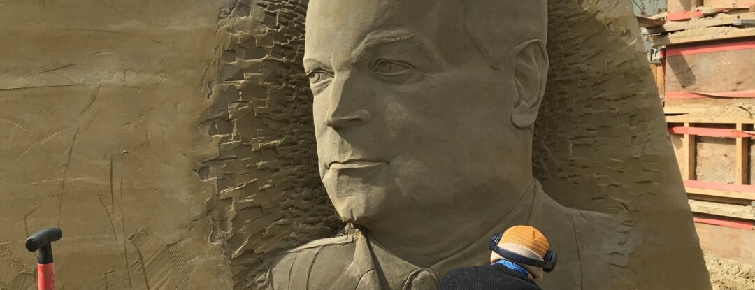 ’t Veluws Zandsculpturenfestijn: van Pearl Harbor tot de Slag om Arnhem
