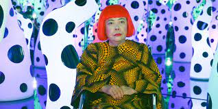 De gestipte wereld van Yayoi Kusama