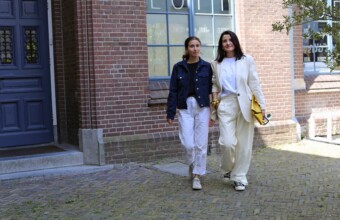 Gespot door Misja: Leonie en Emnée